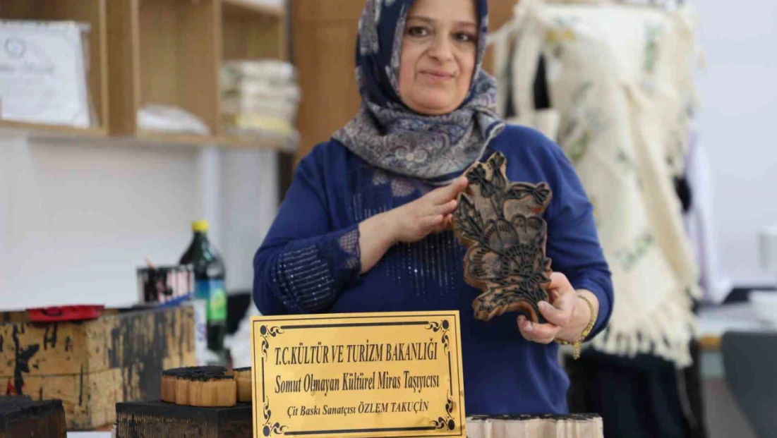 Bakanlıktan sanatçı belgesi alan usta, çit baskıyı geleceğe taşıyor