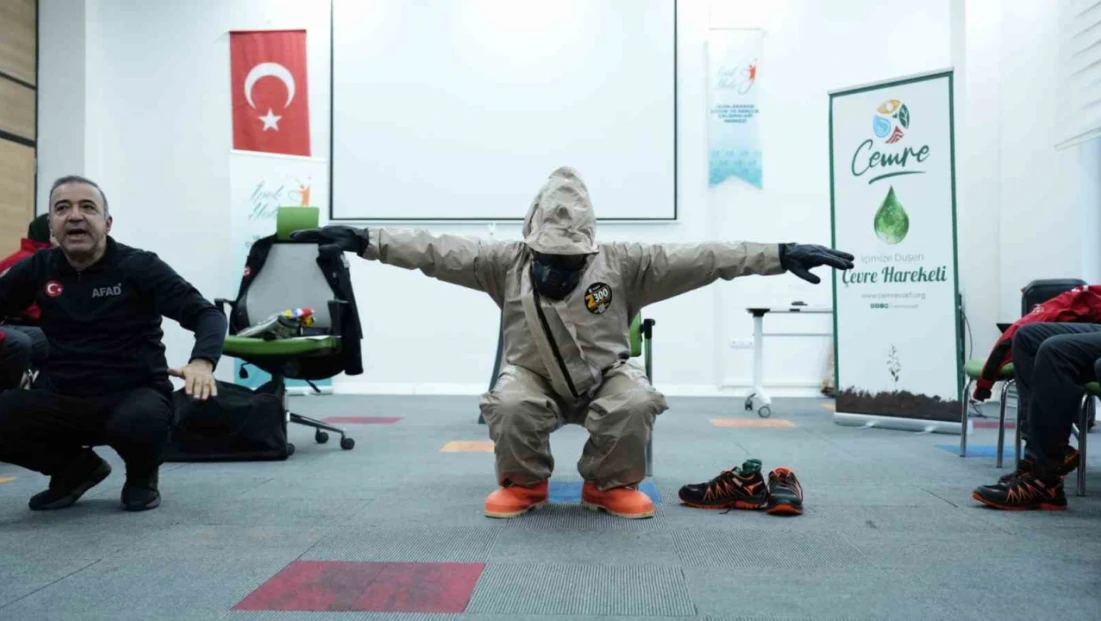 Elazığ'da  arama ve kurtarma eğitimleri sürüyor