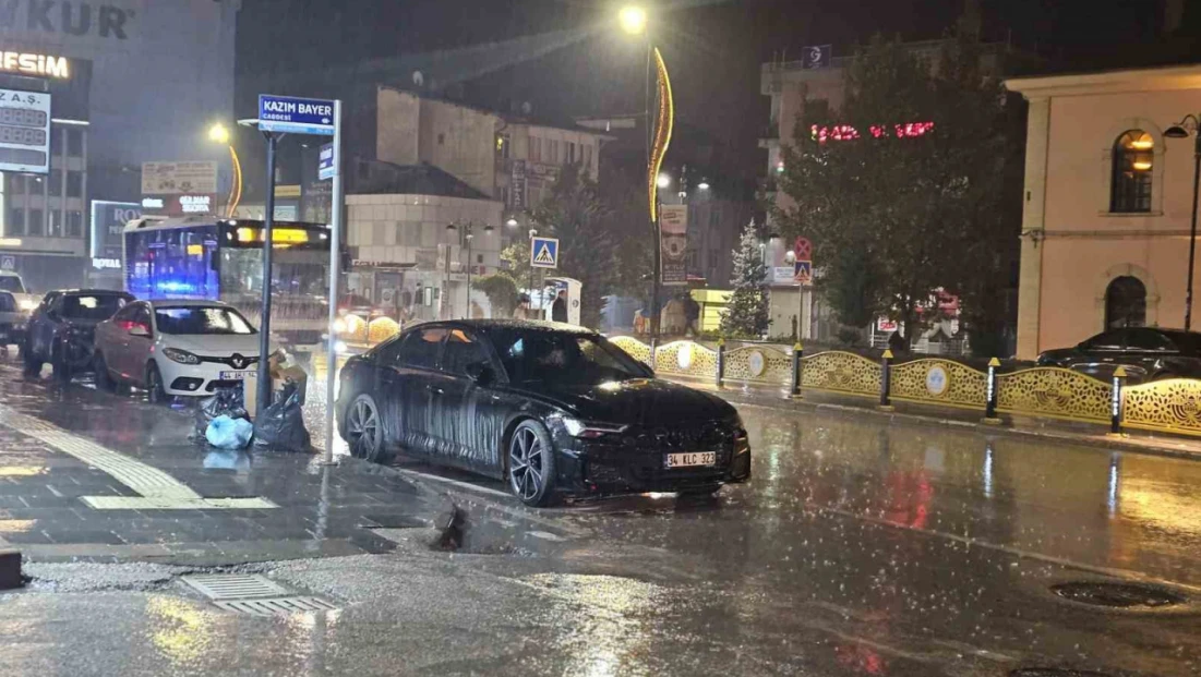Elazığ'da sağanak yağış etkili oldu
