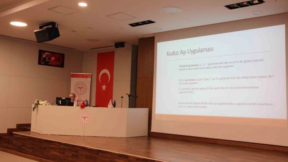 Elazığ'da sağlık personeline kuduz riskli temas ve aşı profilaksisi eğitimi