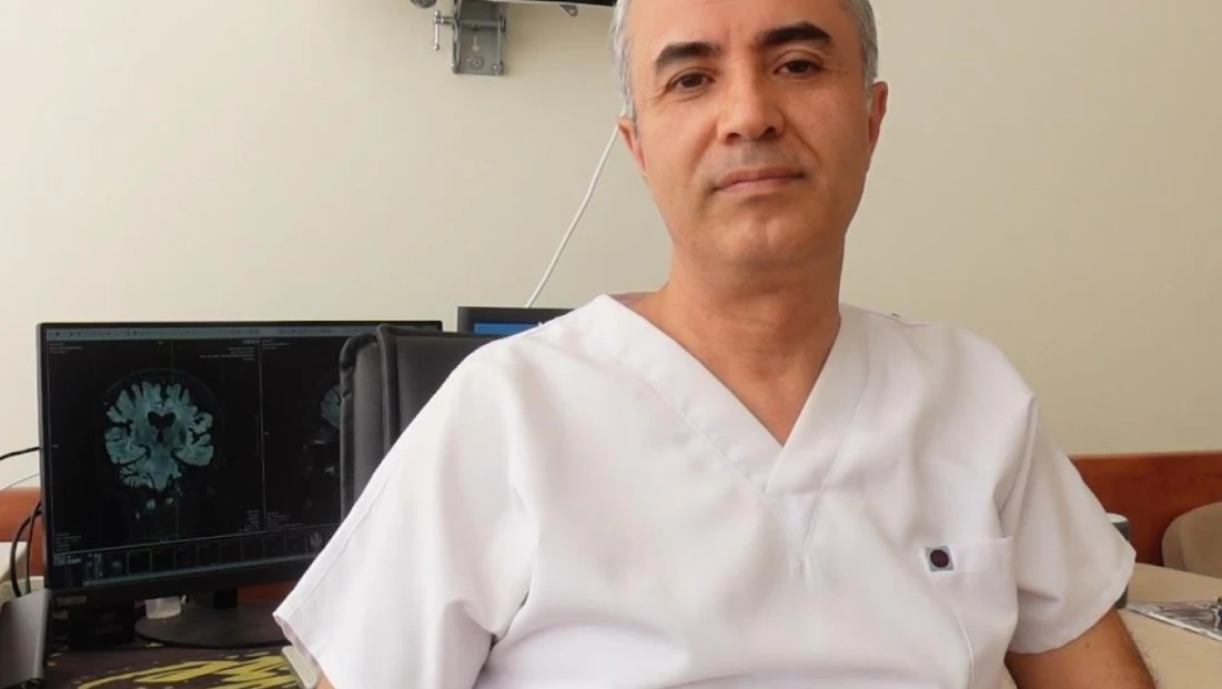Prof. Dr. Demir, beyin sisi hastalığı hakkında bilgi verdi