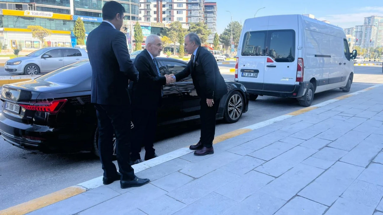 YRP Genel Başkan Vekili Devlet Eski Bakanı Günbey'den MKYK Üyesi Gül'e ziyaret