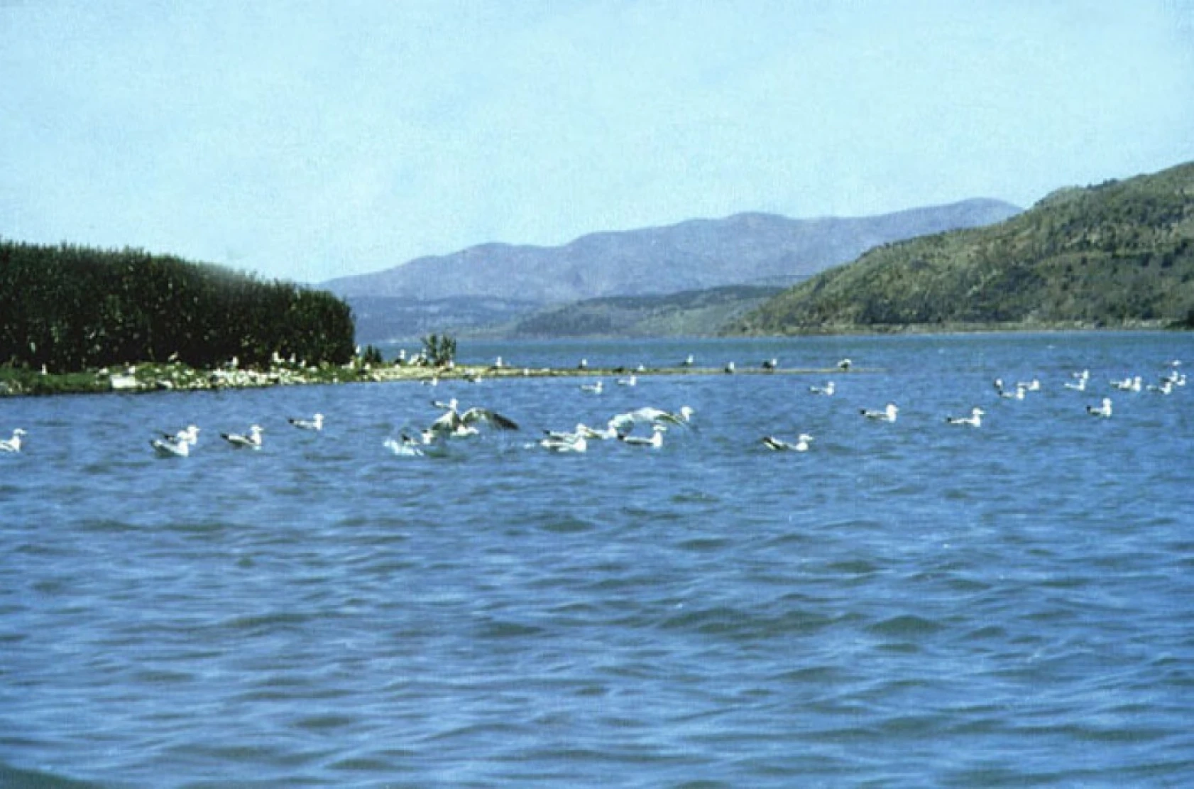 Hazar Gölü - Hazar Baba Dağı