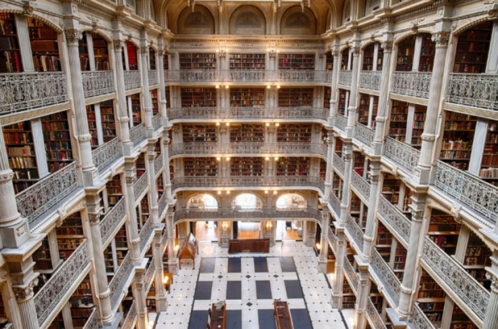 Dünyanın en önemli görkemli kütüphaneleri