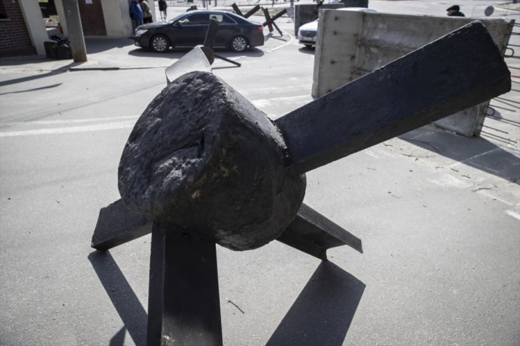 2. Dünya Savaşı'ndan kalma tank kapanları, Kiev savunmasında kullanılıyor