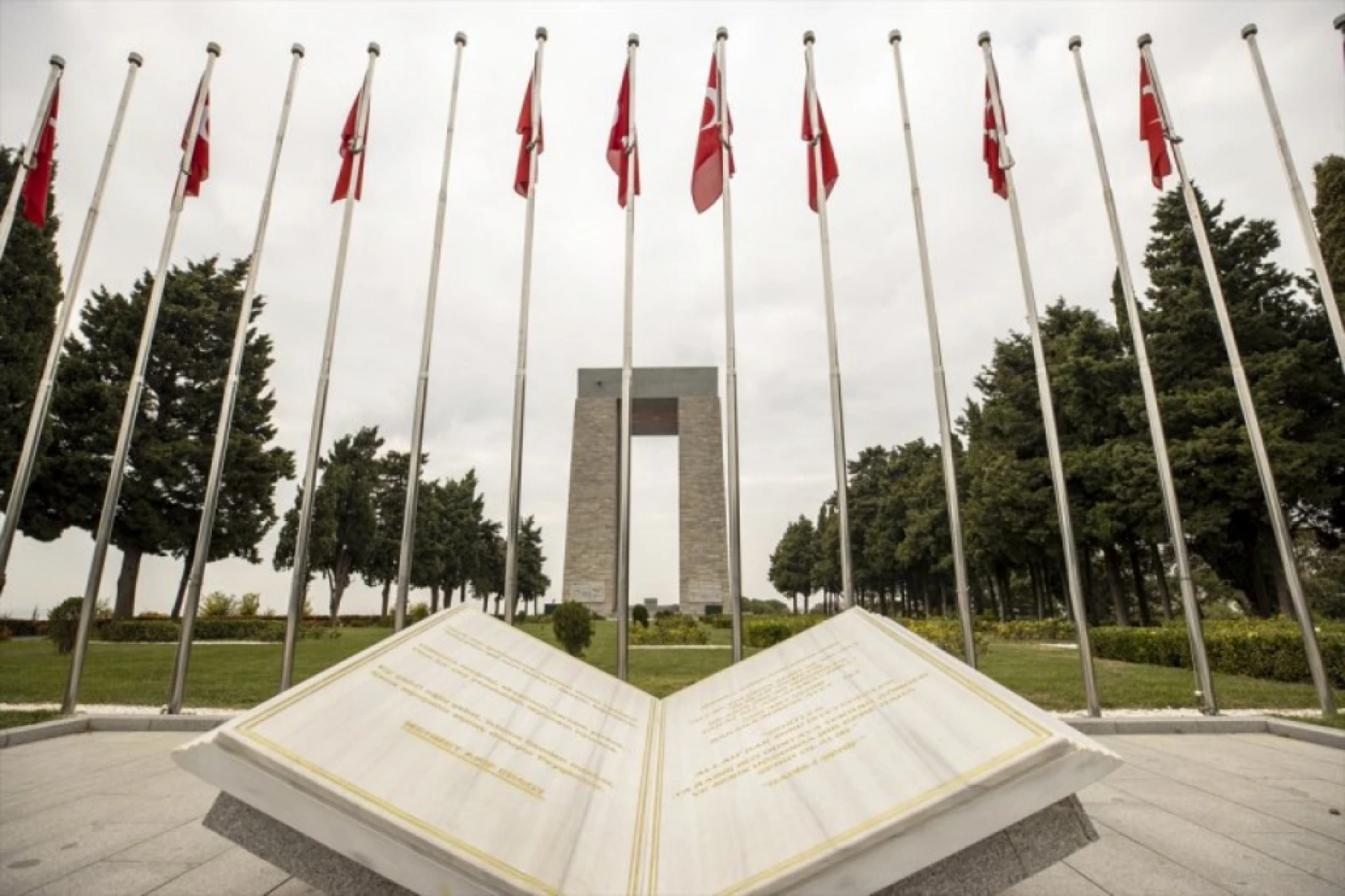 Çanakkale Savaşları Gelibolu Tarihi Alanı her yıl ziyaretçi akınına uğruyor