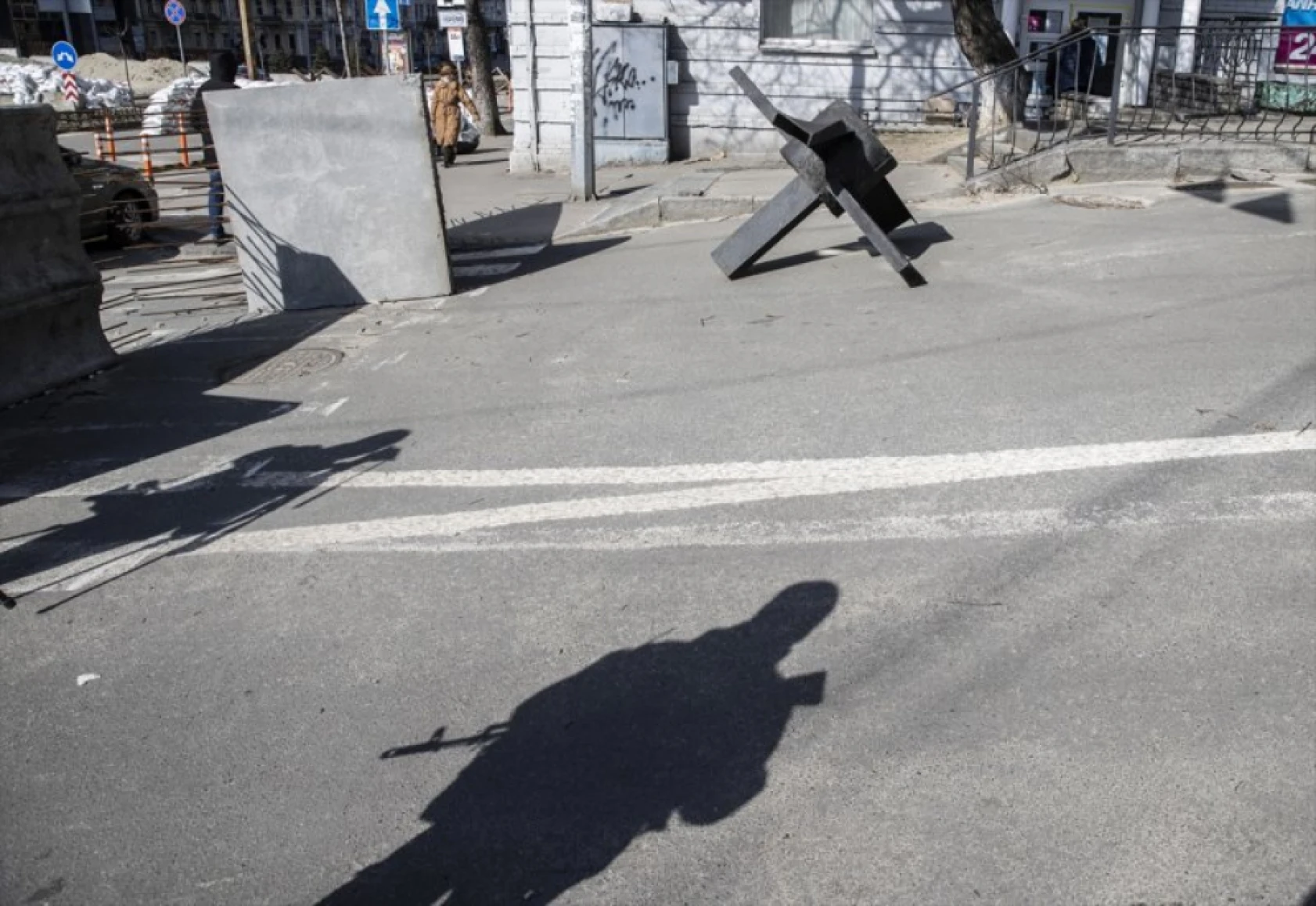 2. Dünya Savaşı'ndan kalma tank kapanları, Kiev savunmasında kullanılıyor