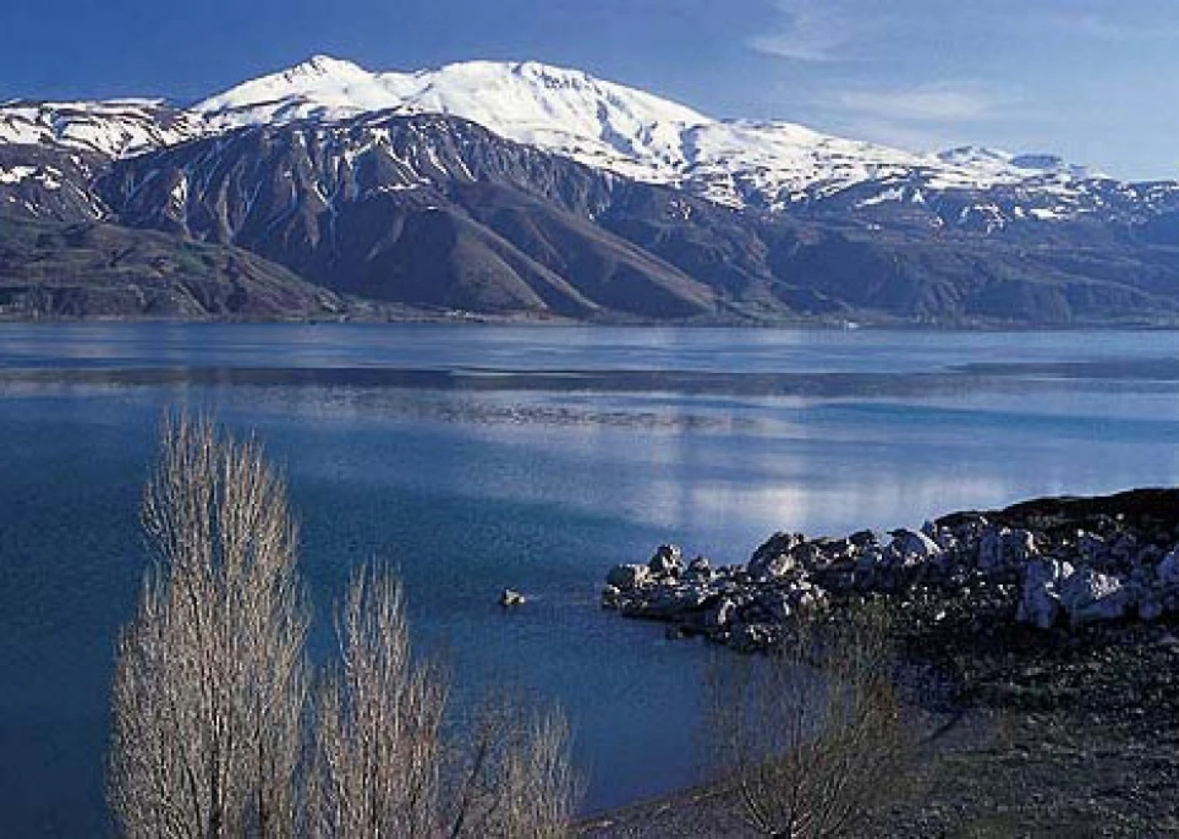 Hazar Gölü - Hazar Baba Dağı