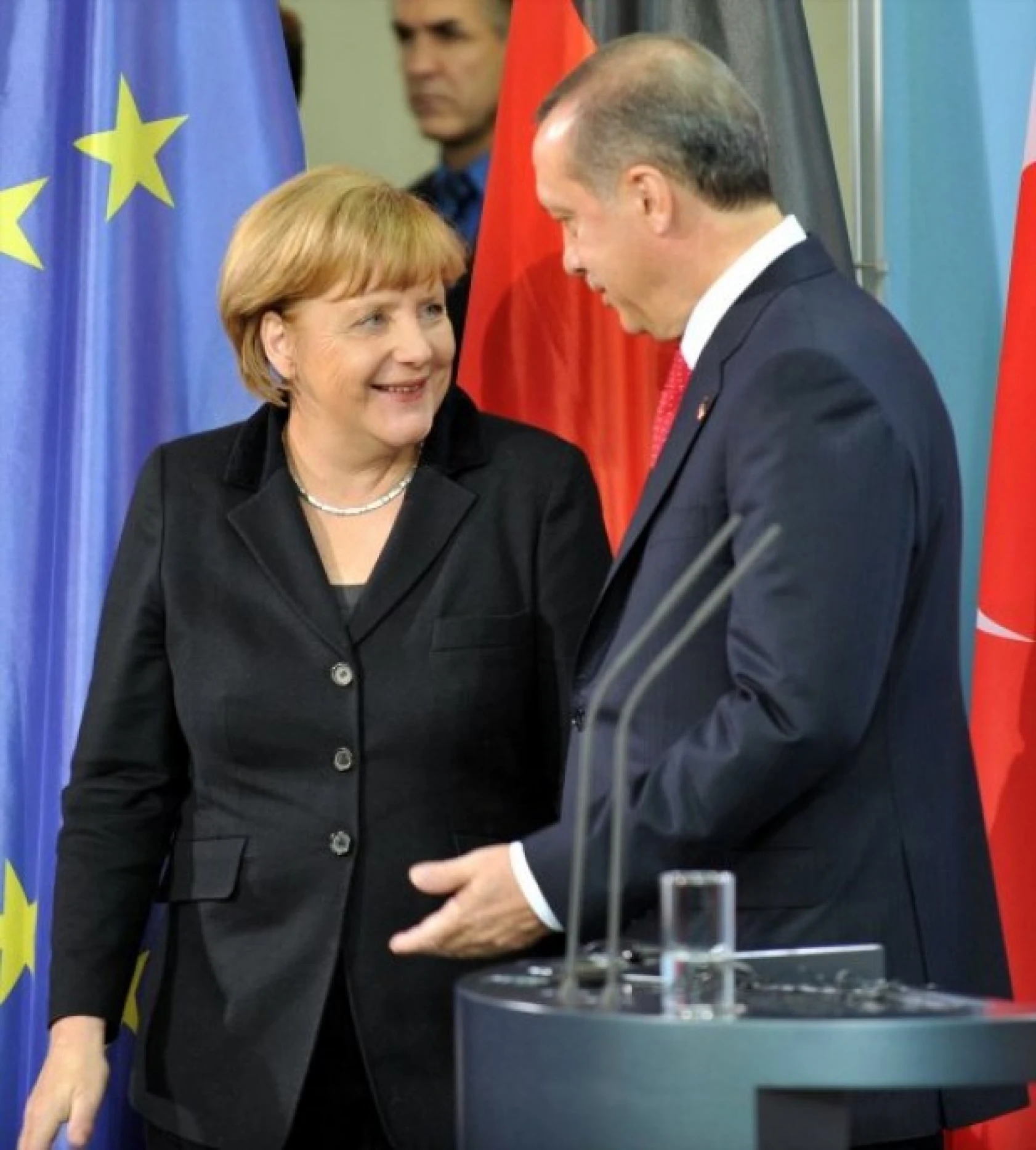 Dünden bugüne Erdoğan ile Merkel'in görüşmeleri