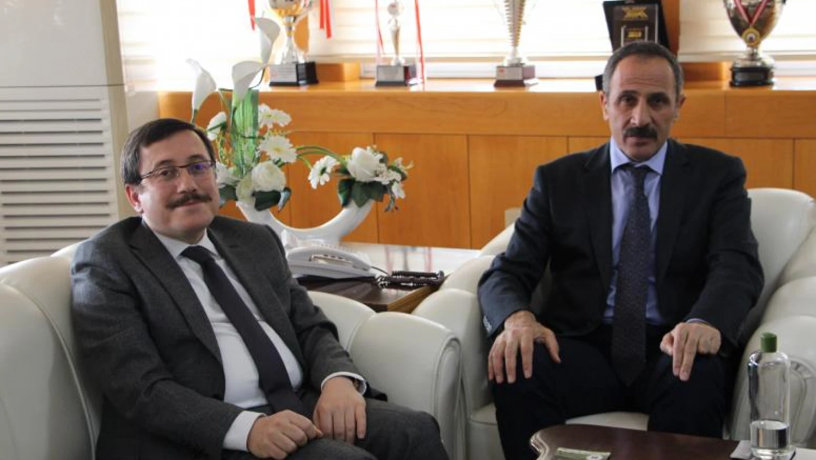 İnönü Üniversitesi Rektörü Prof. Dr. Kızılay'dan Fırat Üniversitesine Geçmiş Olsun Ziyareti