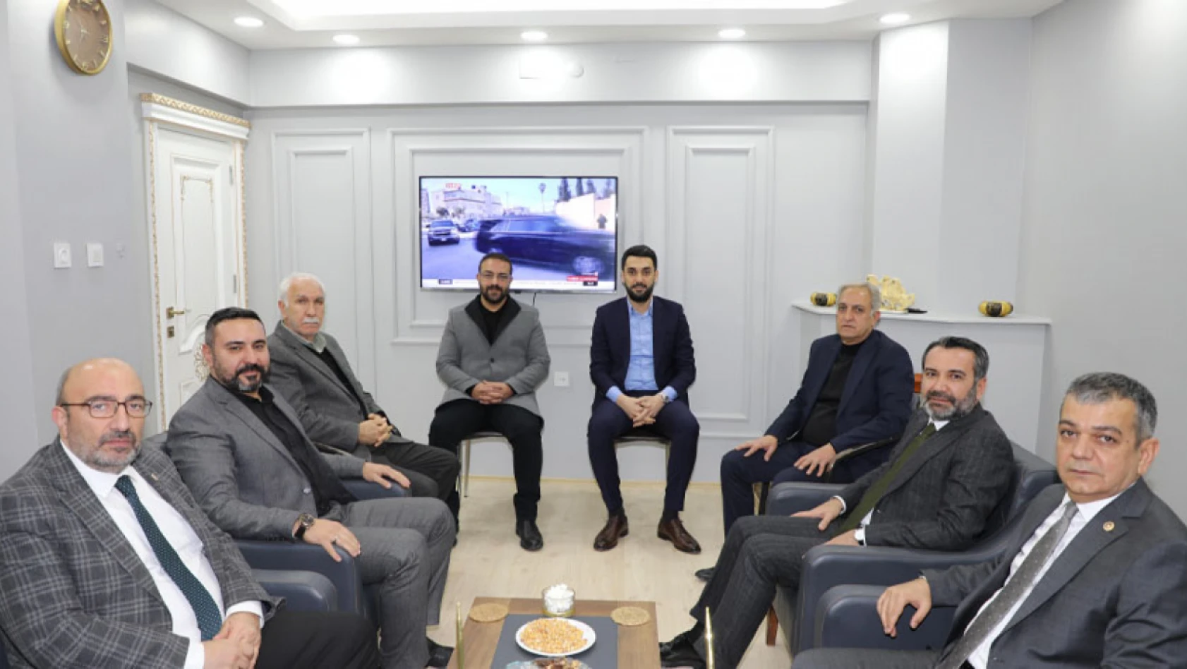 Ak Parti Elazığ Milletvekilleri ve Elazığ Belediye Başkanından  Gazetemize Ziyaret
