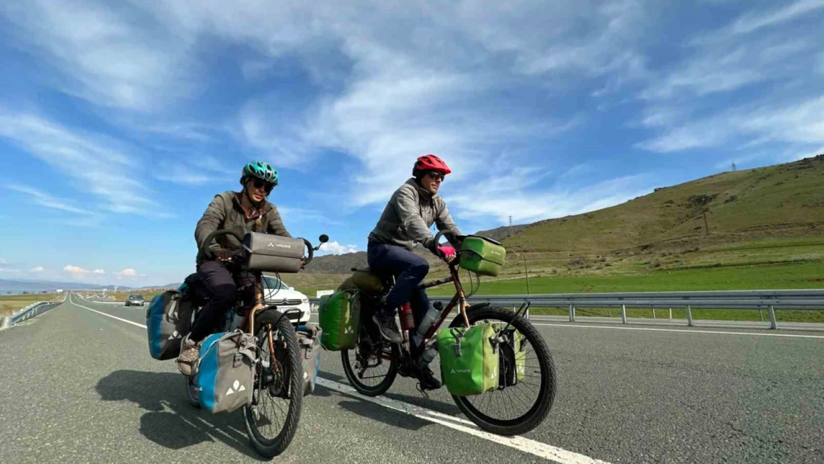 Bisikletle dünya turu yapan Fransız çift, 'Hayatımda ilk defa bu kadar iyi niyetli insanlarla karşılaştım'