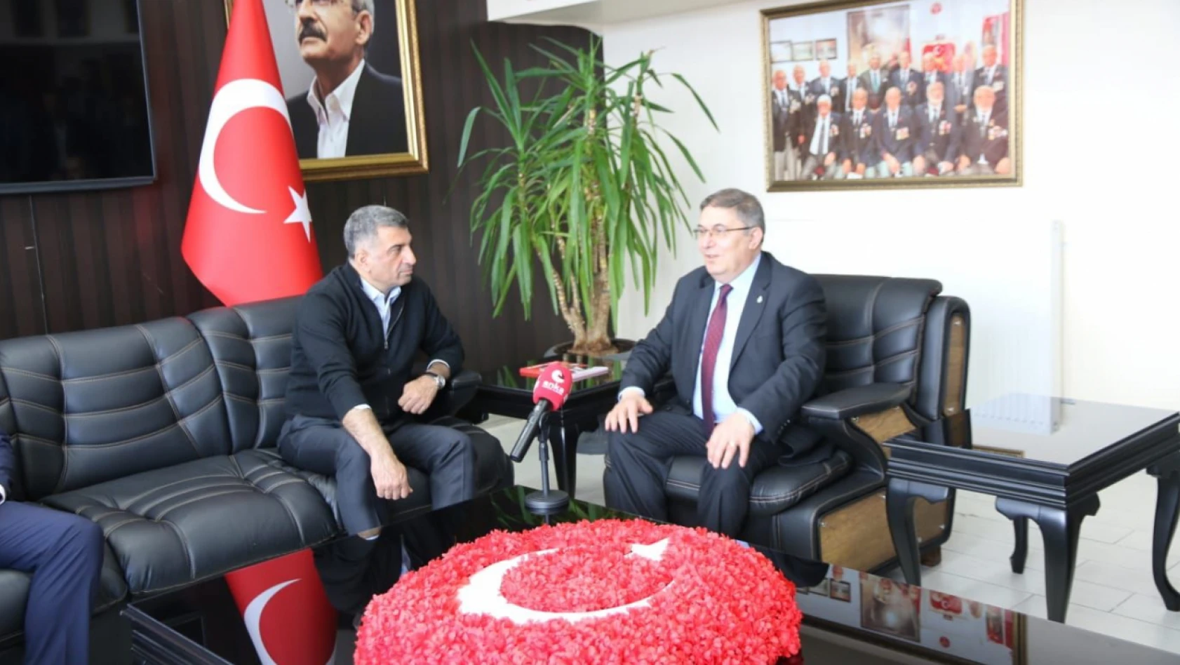 Deva Partisi Genel Başkan Yardımcısı Çanakçı'dan Milletvekili Erol'a destek ziyareti