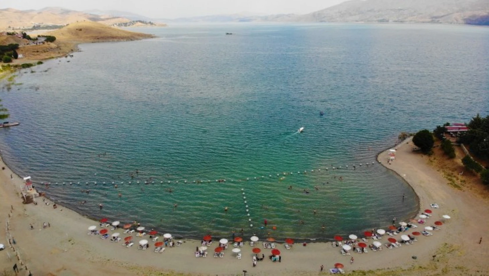 Tatilciler Akdenizi Değil Hazar Gölünü Tercih Etti