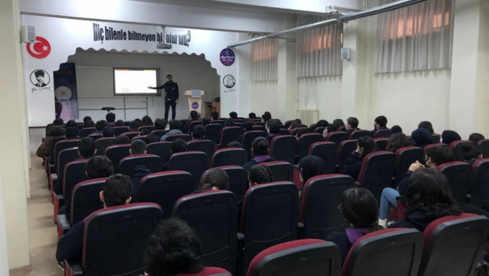 Elazığ'da 290 öğrenciye  SİBERAY farkındalık eğitimi verildi