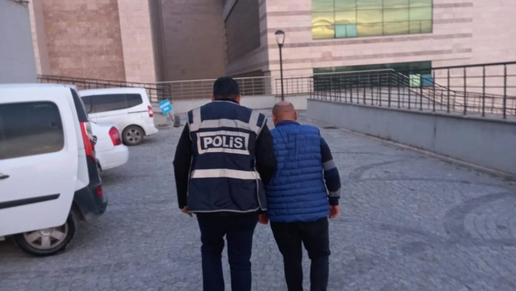 Elazığ'da 33 Yıl Kesinleşmiş Hapis Cezası Bulunan 3 Zanlı Tutuklandı
