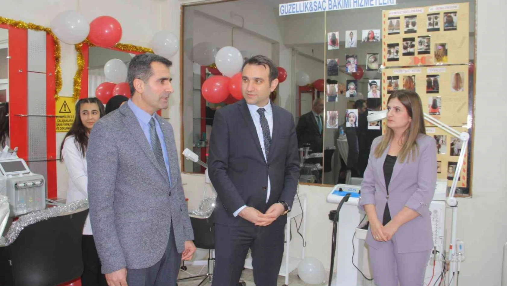 Elazığ'da bir lisede modern saç bakım ve cilt bakımı hizmetleri bölümü açıldı