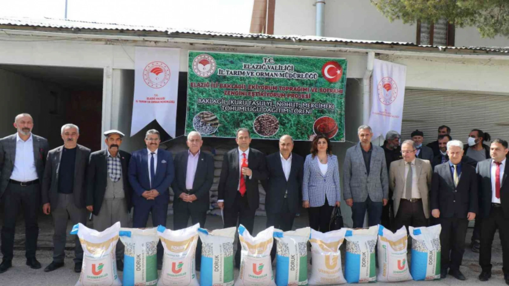 Elazığ'da çiftçilere tohum desteği
