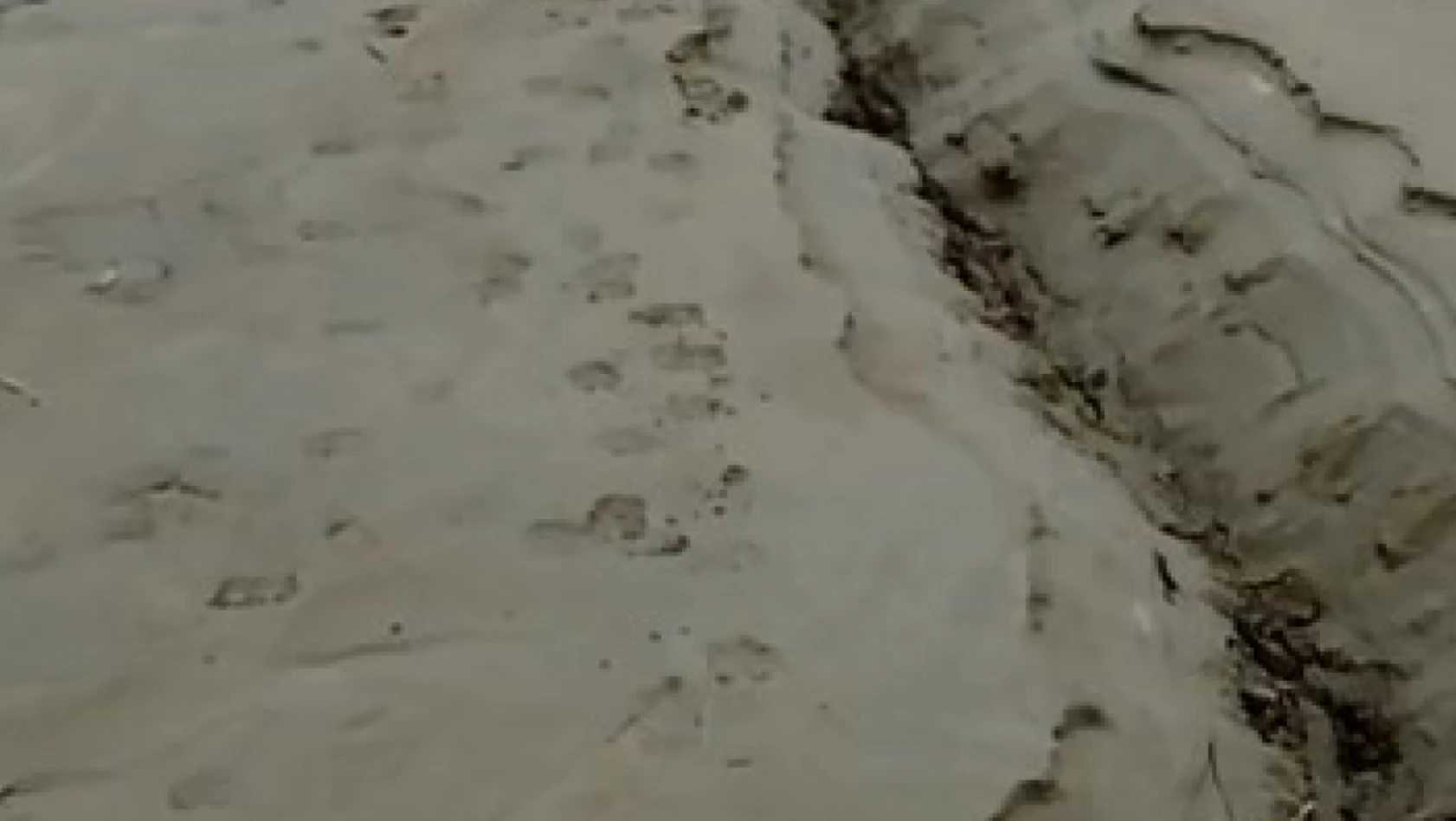 Elazığ'da fay hattındaki zemin sıvılaşması böyle görüntülendi