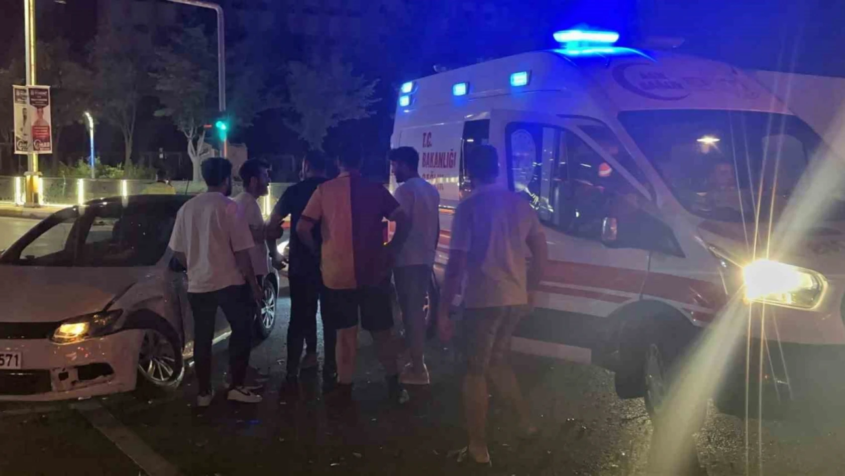 Elazığ'da feci kaza: 1'i ağır 3 yaralı
