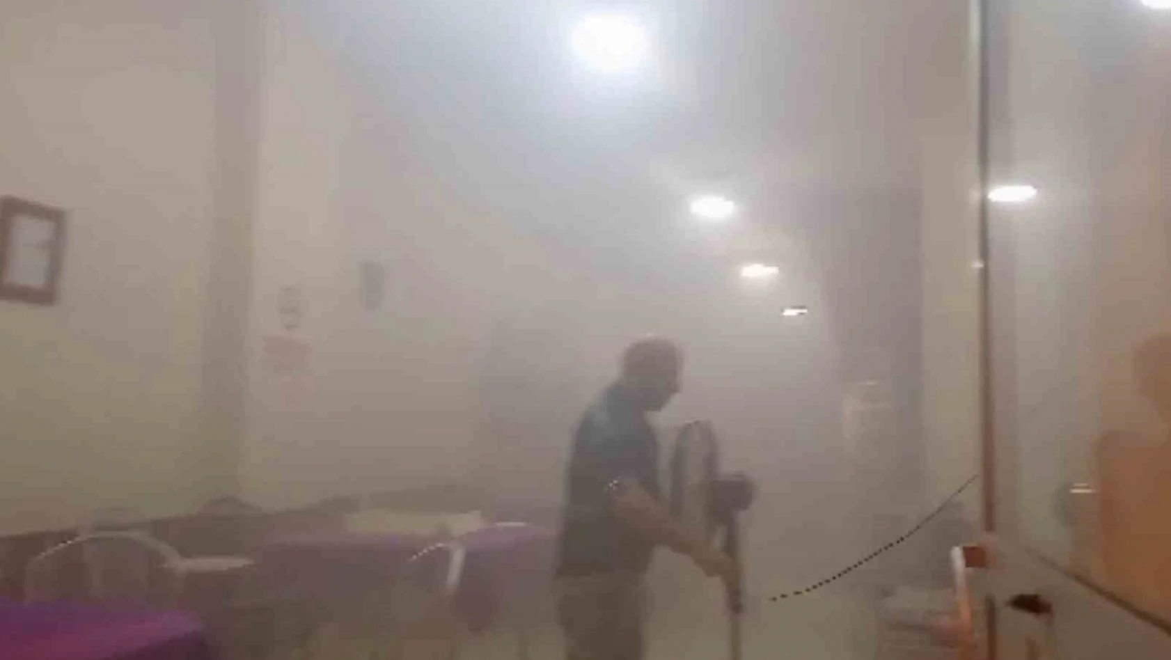 Elazığ'da korkutan yangın: Sporcular müdahale edip söndürdü