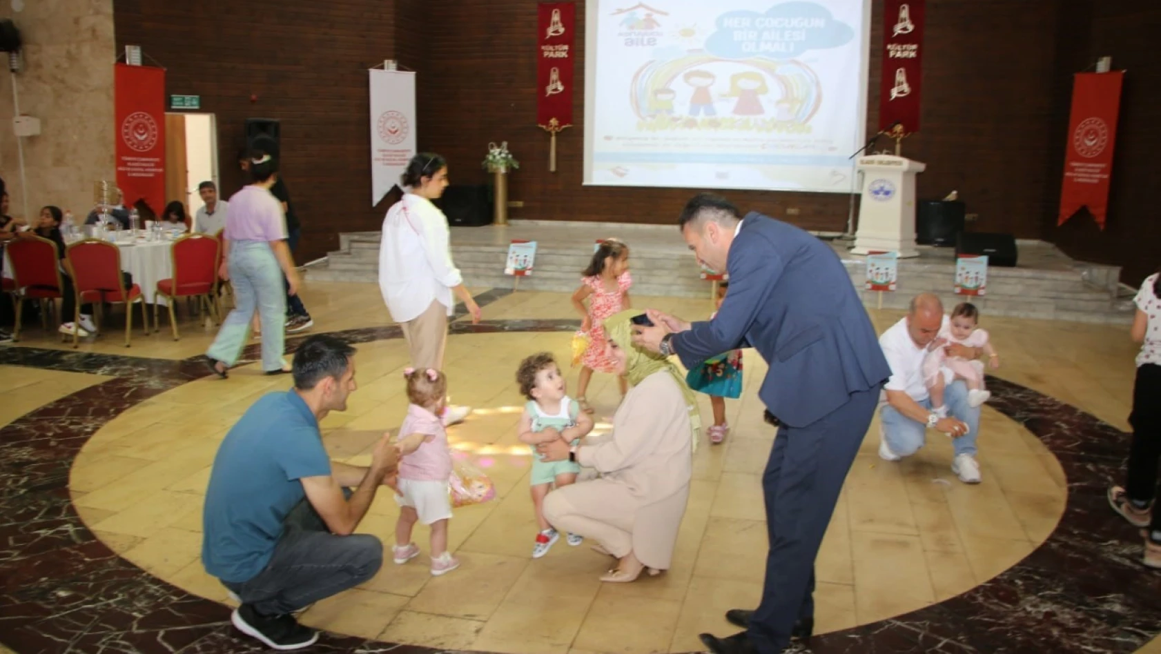 Elazığ'da Koruyucu Aile Günü etkinlikleri
