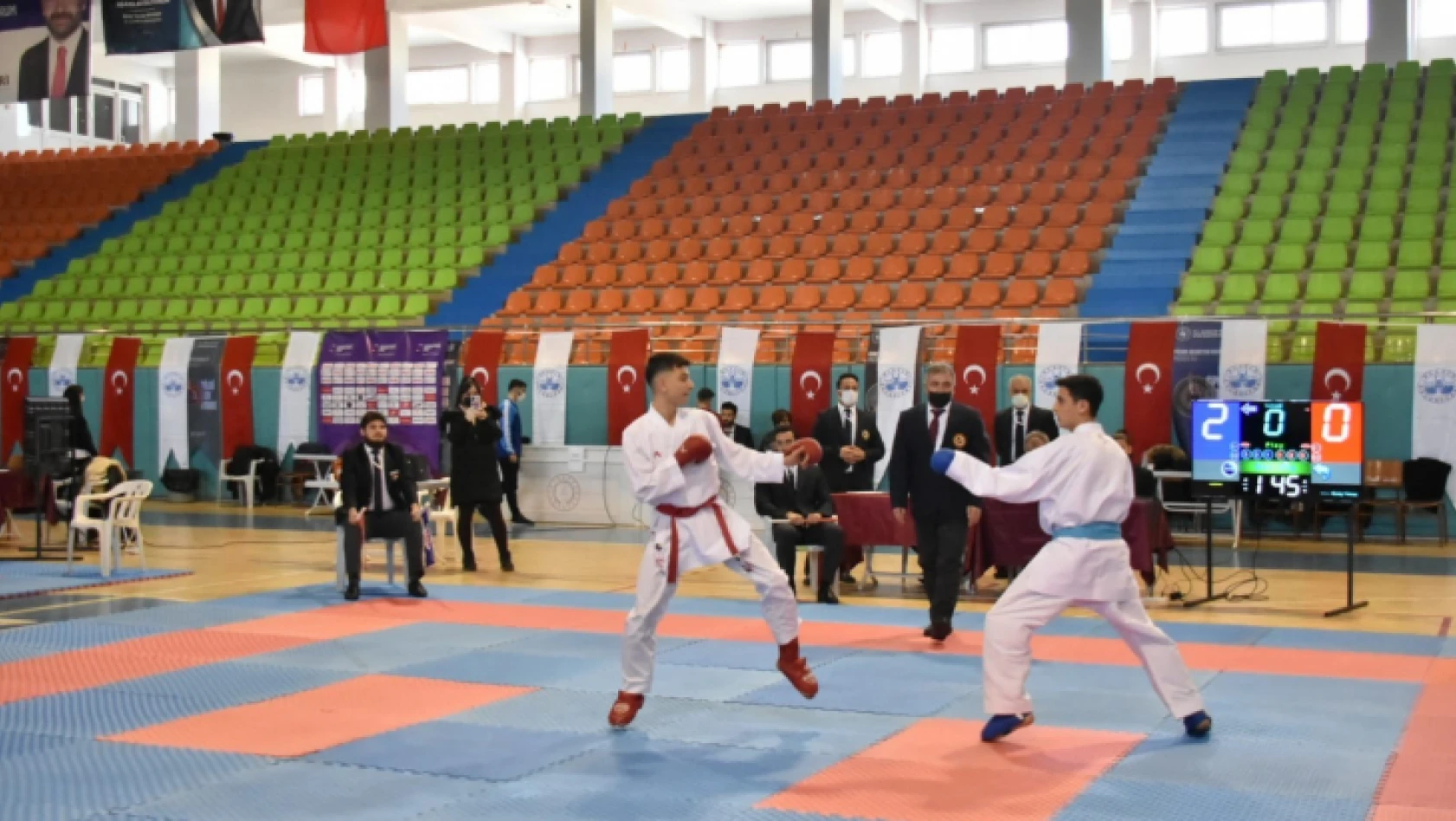 Elazığ'da okul sporları müsabakaları başladı
