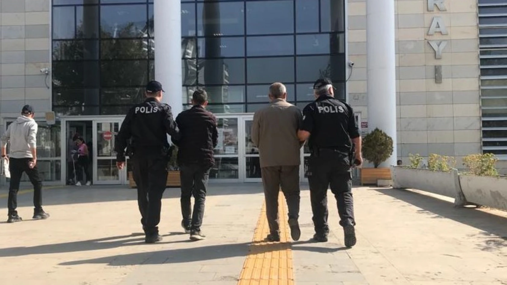 Elazığ'da polis hırsızlara göz açtırmıyor: 2 gözaltı