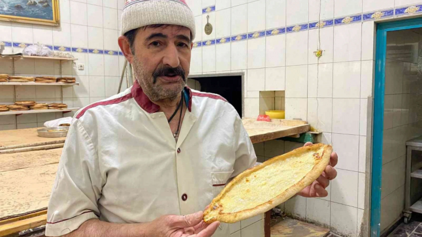 Elazığ'da sofraların vazgeçilmez lezzeti 'Peynirli Ekmek'