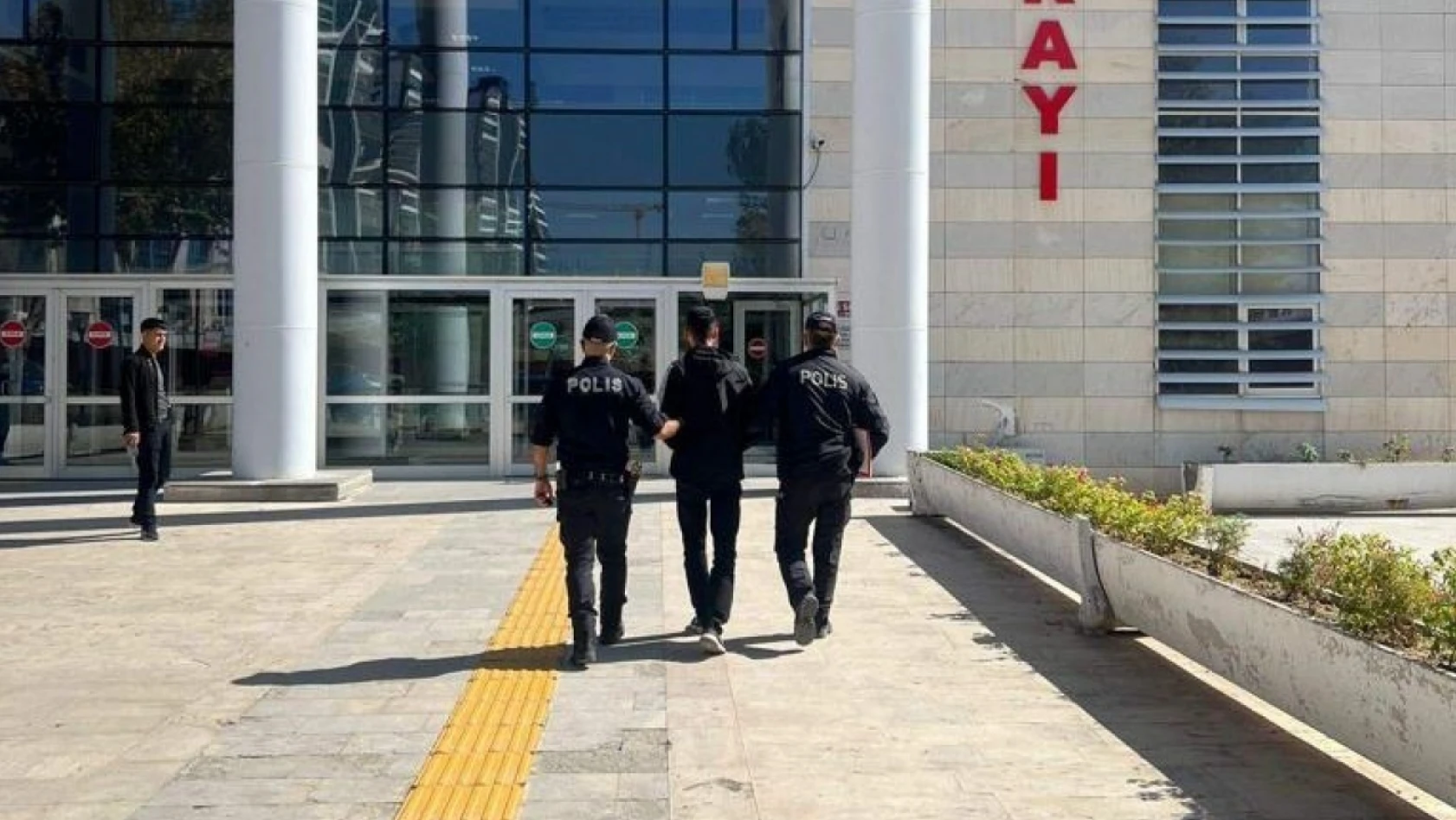 Elazığ'da yaralama olayının şüphelisi tutuklandı