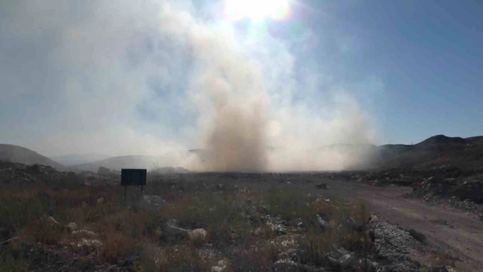 Elazığ OSB'de yakılan katı atıklar vatandaşların tepkisini çekiyor