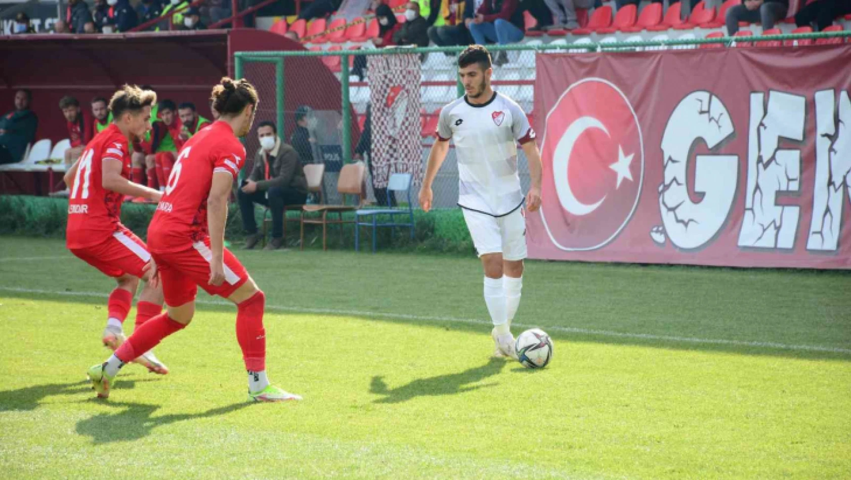 Elazığspor'da Selim Enes sezonu kapattı