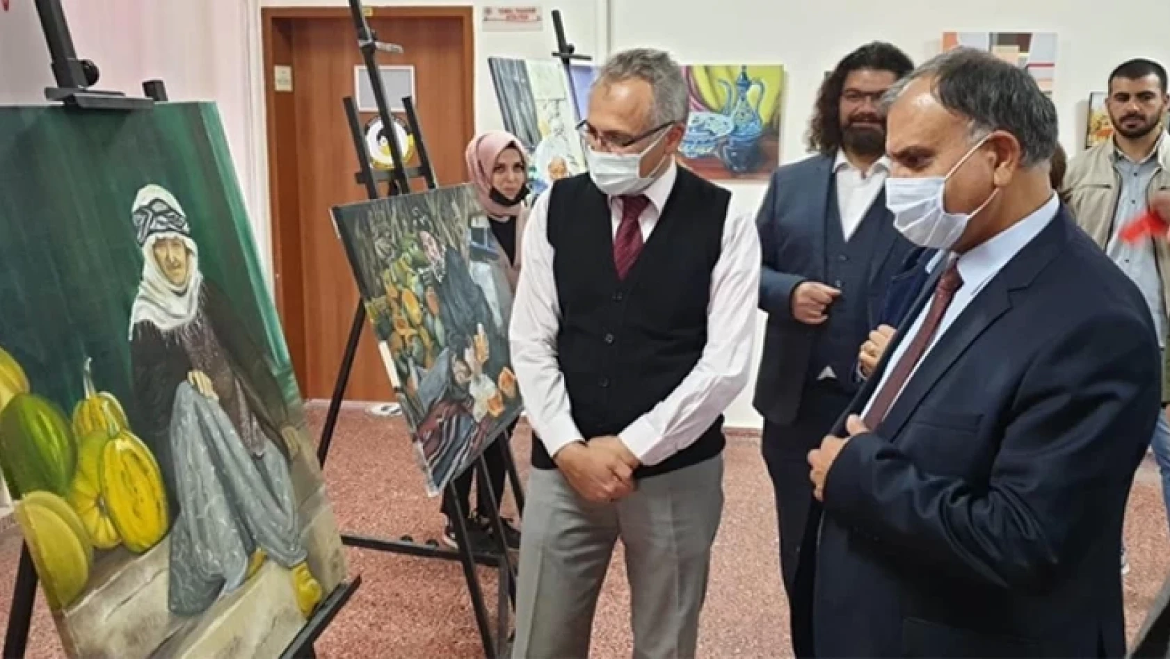 Fırat Üniversitesi'nde 24 Kasım Öğretmenler Günü Dolayısıyla Resim Sergisi Açıldı