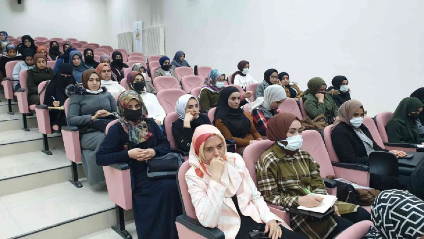 Fırat Üniversitesinde akademik buluşmalar devam ediyor