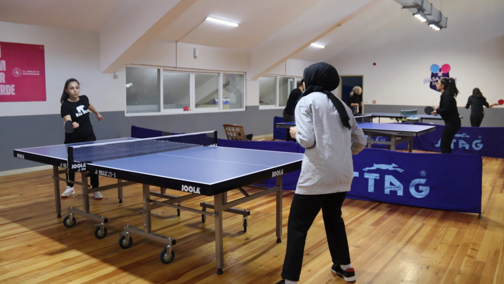 Gençlik Merkezleri Arası Masa Tenisi Müsabakaları Düzenlendi