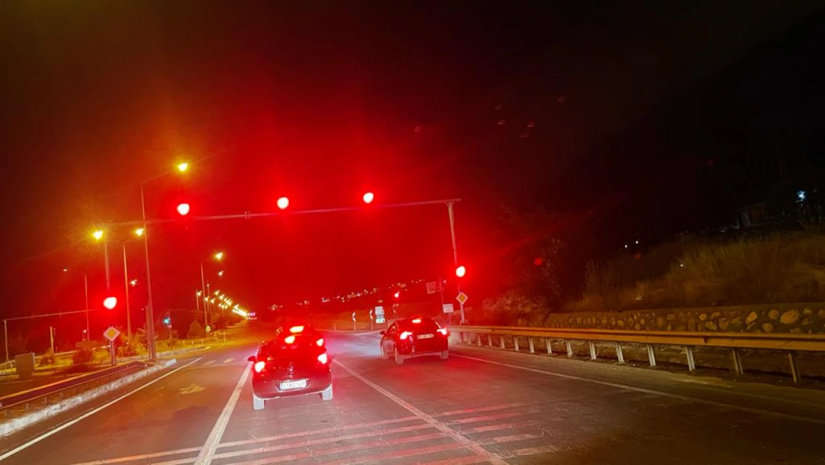 Güney Çevre Yolu Trafik Işıkları Kazalara Davetiye Çıkartıyor