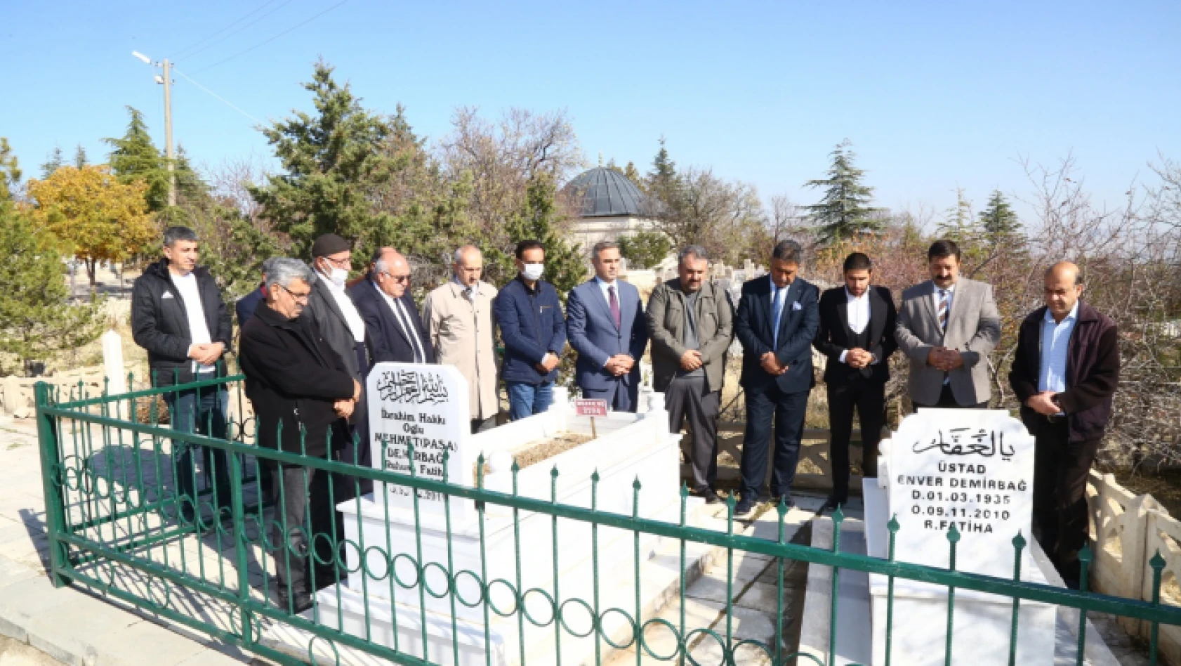 Harput Musikisinin Usta İsmi Enver Demirbağ, Mezarı Başında Anıldı