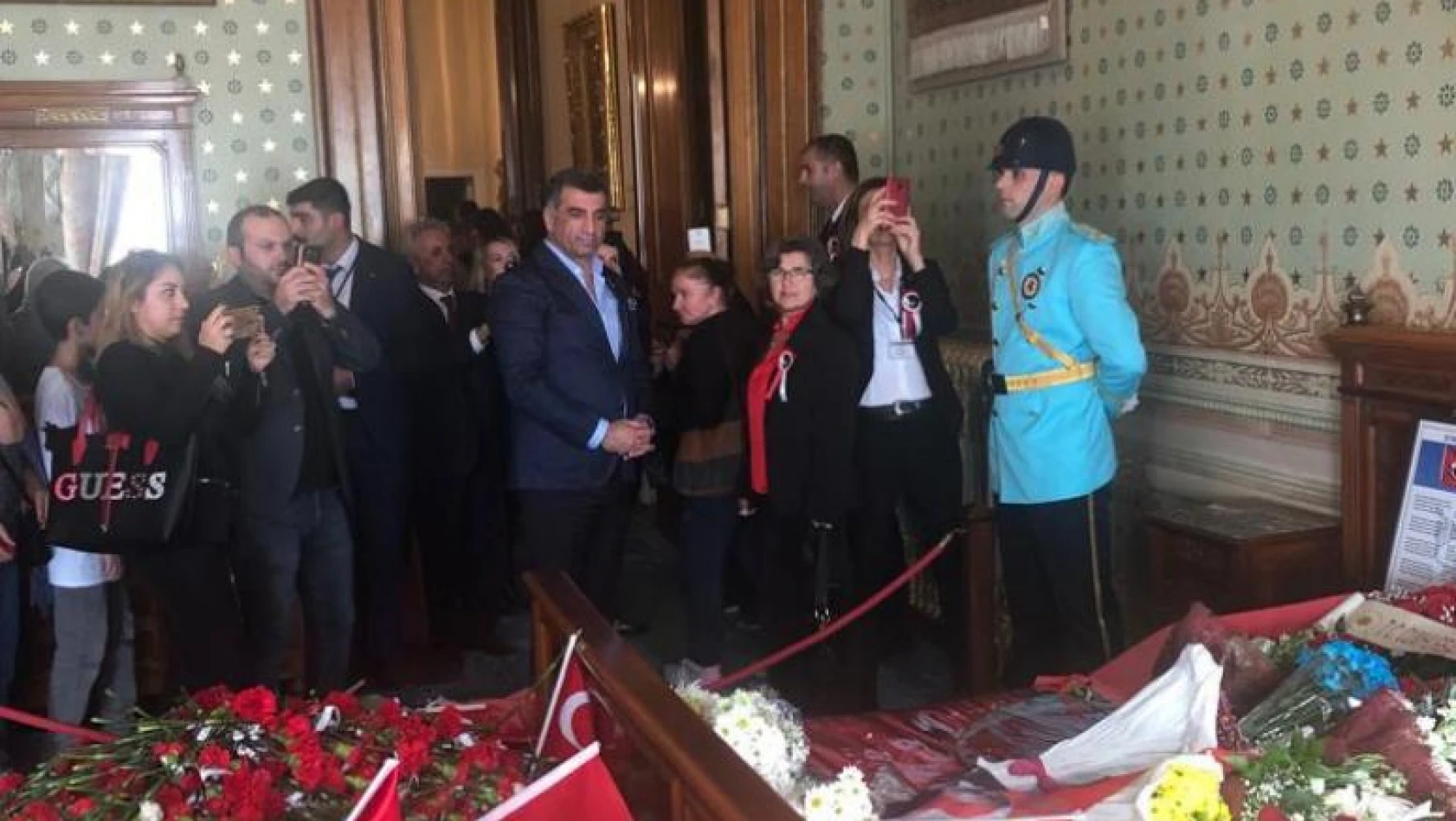 Milletvekili Erol, Dolmabahçe Sarayı'nı Ziyaret Etti