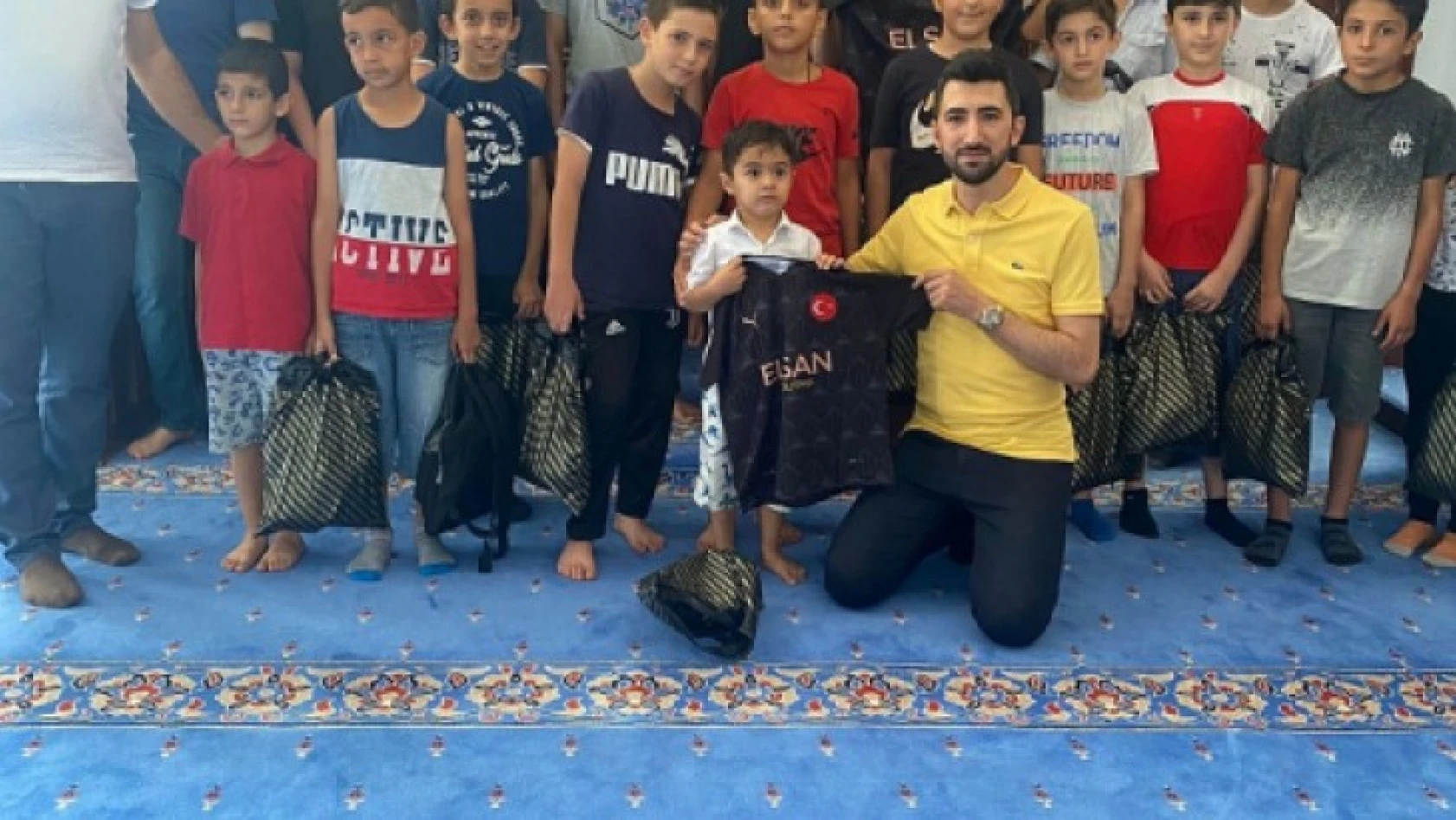 Kur'an Eğitimi Gören Çocuklara ziyaret
