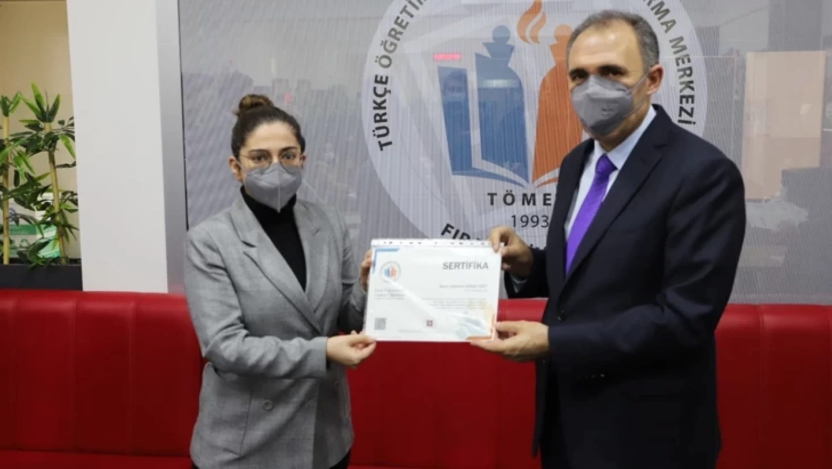 TÖMER'de Yabancılara Türkçe Öğretimi Sertifika Takdim Töreni Gerçekleşti