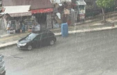 Elazığ'da dolu ve sağanak etkili oldu