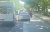 Elazığ'da makas atan sürücü kamerada