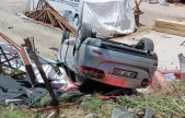 Elazığ'da otomobil şarampole devrildi: 2 yaralı