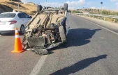 Elazığ'da otomobil takla attı
