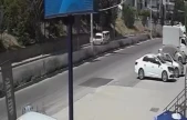 Elazığ'da trafik kazası güvenlik kamerasına yansıdı