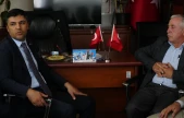 İl Başkanı Karakuş'tan Muhtarlar Derneklerine Ziyaret: 'Köylerimizde Hâlâ Temel Sorunlar Çözülmedi'
