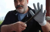 Kurban Bayramında acemi kasaplara müjde: Kesilmez eldivenle yaralanmalara son