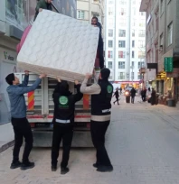 Elazığ Umut Kervanı'ndan Bir Aileye Daha Umut: Hayırseverin Bağışladığı Eşyalar Teslim Edildi