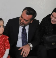 Şahin Şerifoğulları, 8 yaşındaki kelebek hastası Fatma Aydın'ın çağrısını karşılıksız bırakmadı