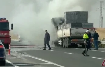 Alev alan tır, söndürüldü